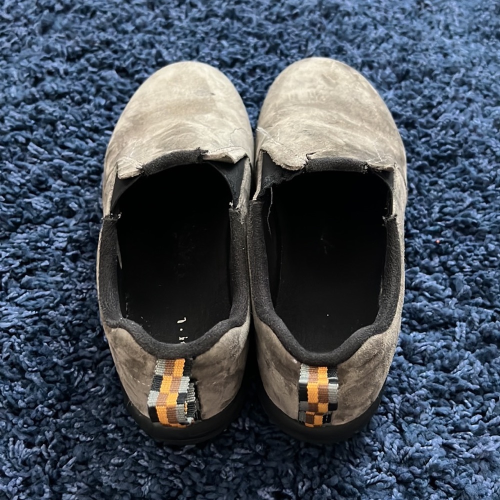 Merrell slip on - Picture 2 of 4